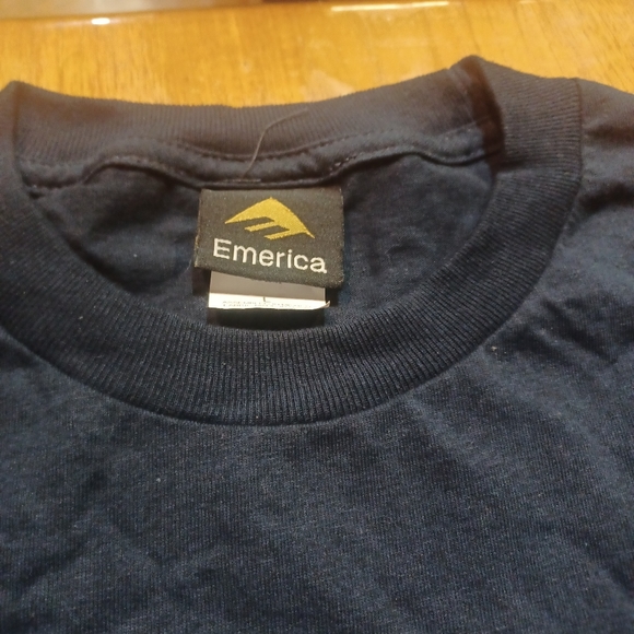 VINTAGE SINGLE STITCH EMERICA SKATEBOARD LONG SLEEVE TEE NWOT LARGE BLUE - Picture 12 of 16